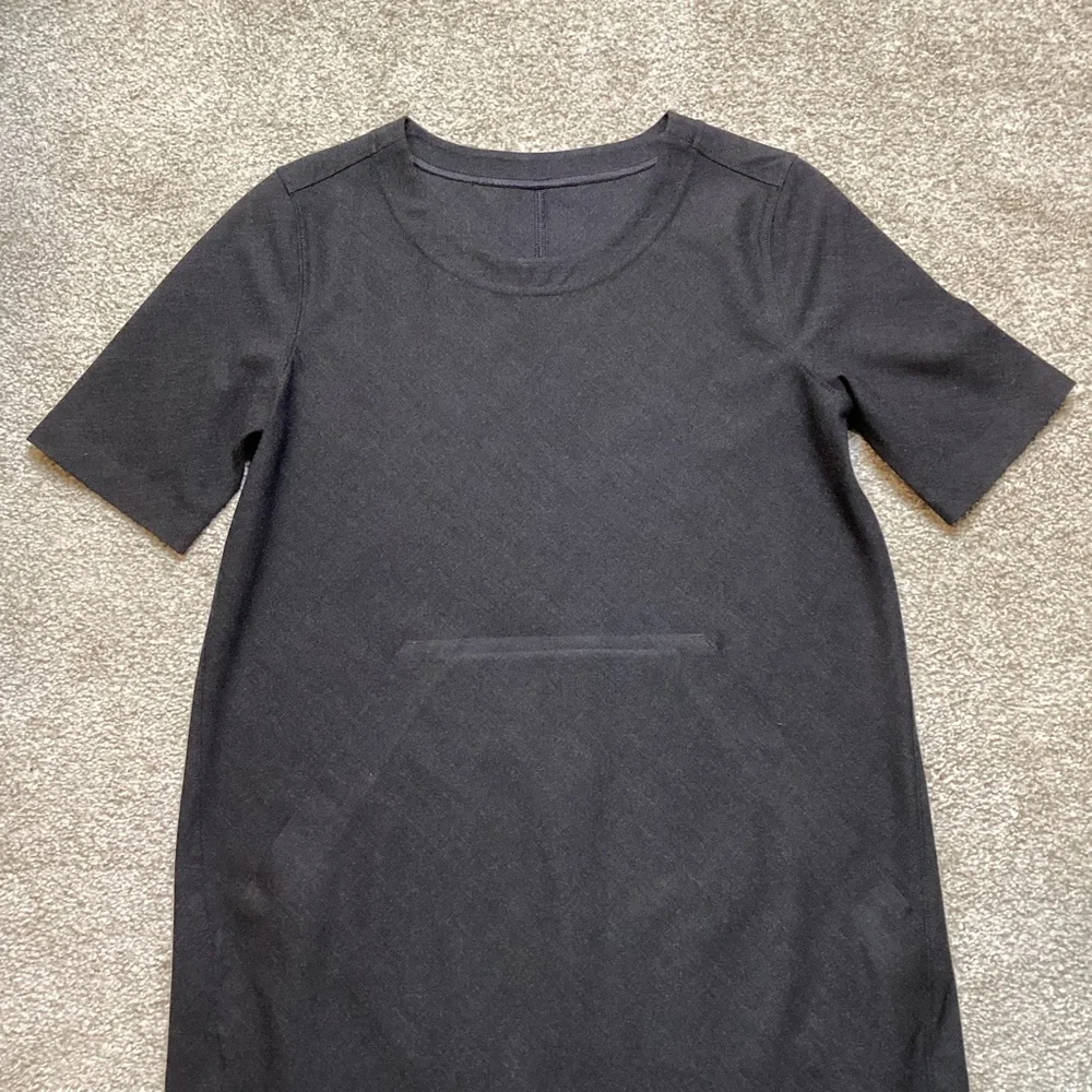 Lululemon LAB CONCEPT PIECE Structured T-Shirt Dress with pockets Grey Size 4 - Picture 3 of 11